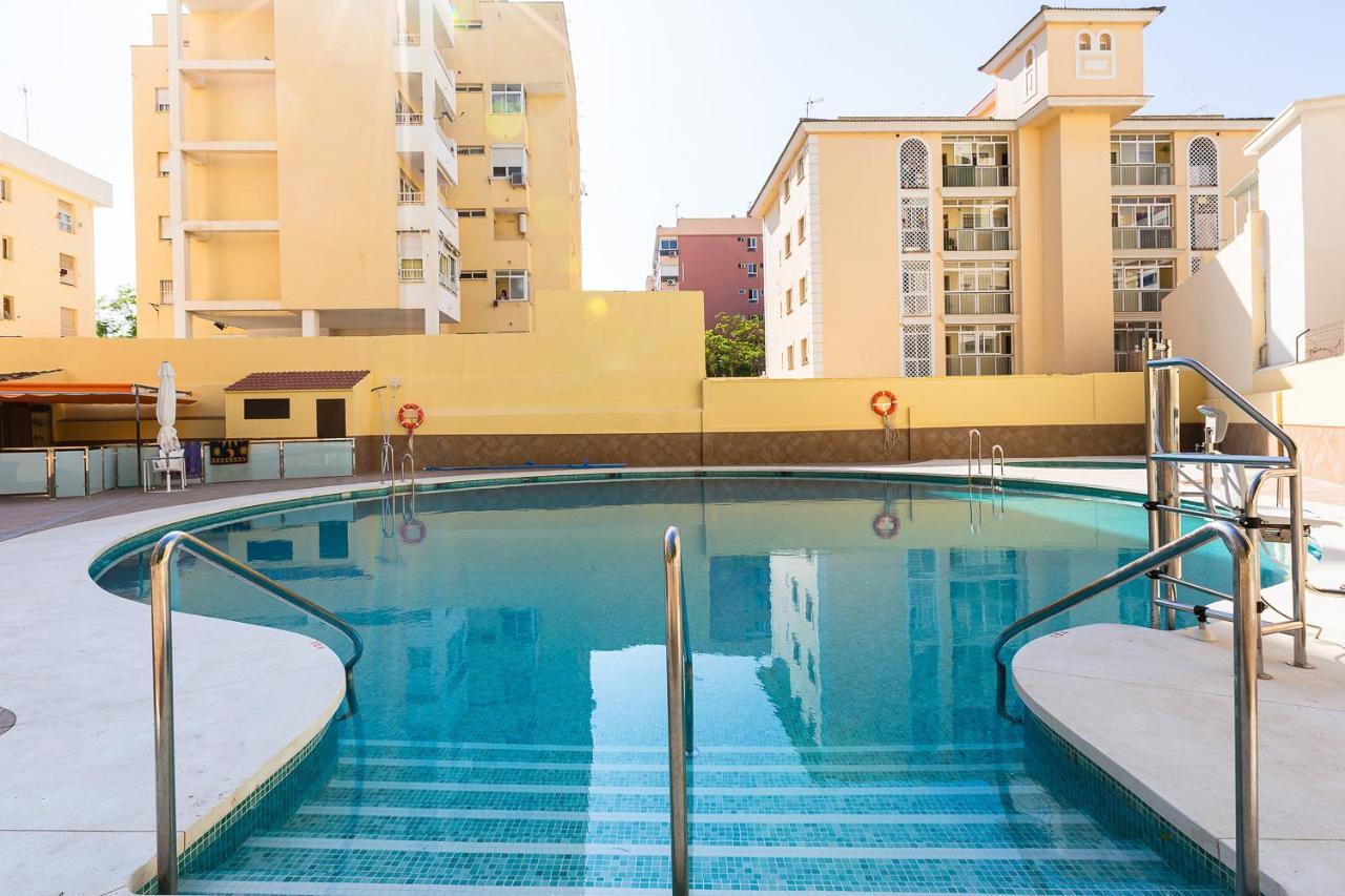 Ver853 - Estudio Con Terraza Vistas Al Mar, Piscina, Playa, Centro Torremolinos Exterior photo
